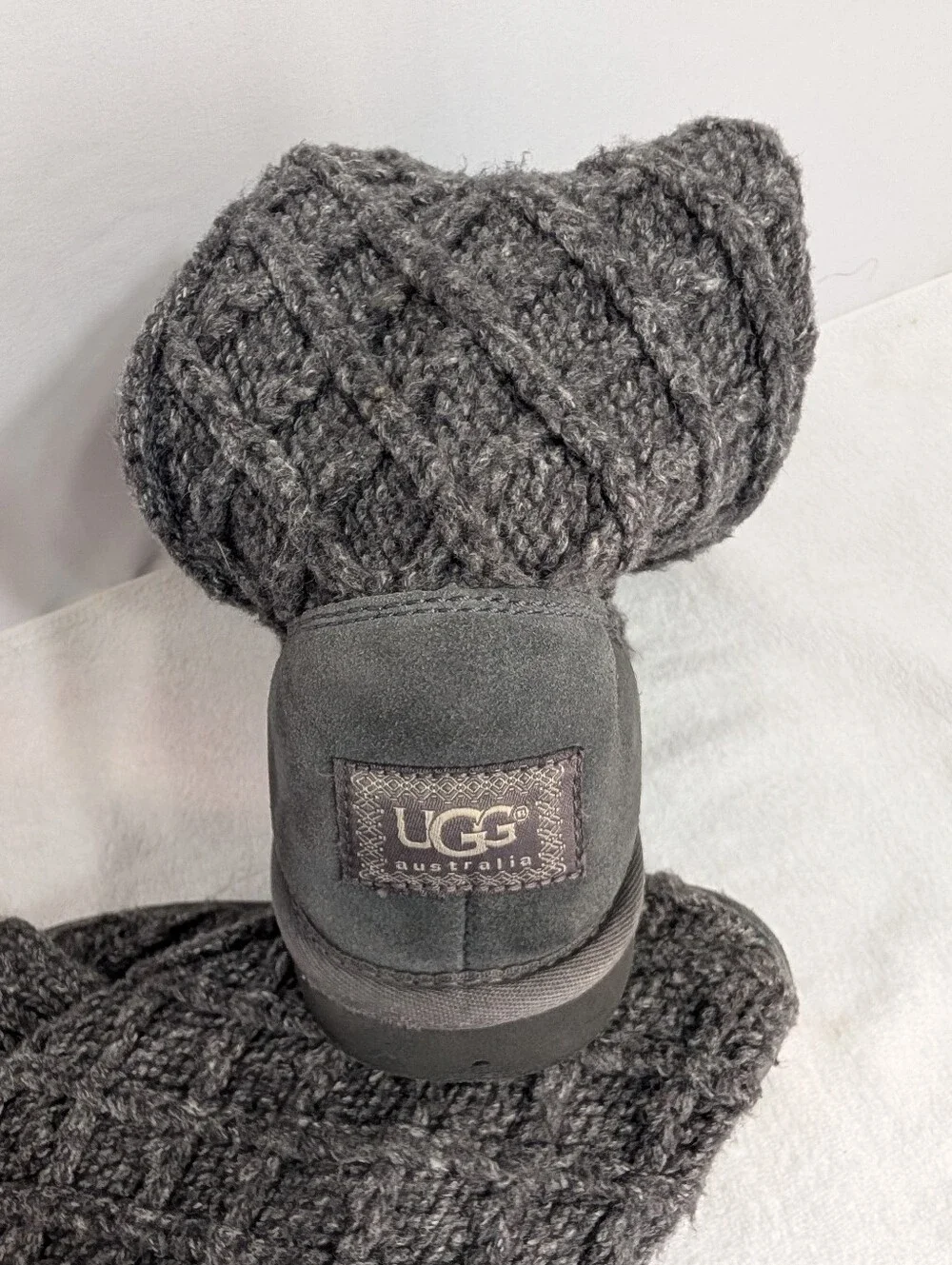 UGG Classic Cardy Knit Woven Boots Women’s US 9 Sheepskin Lined 3 Button Gray